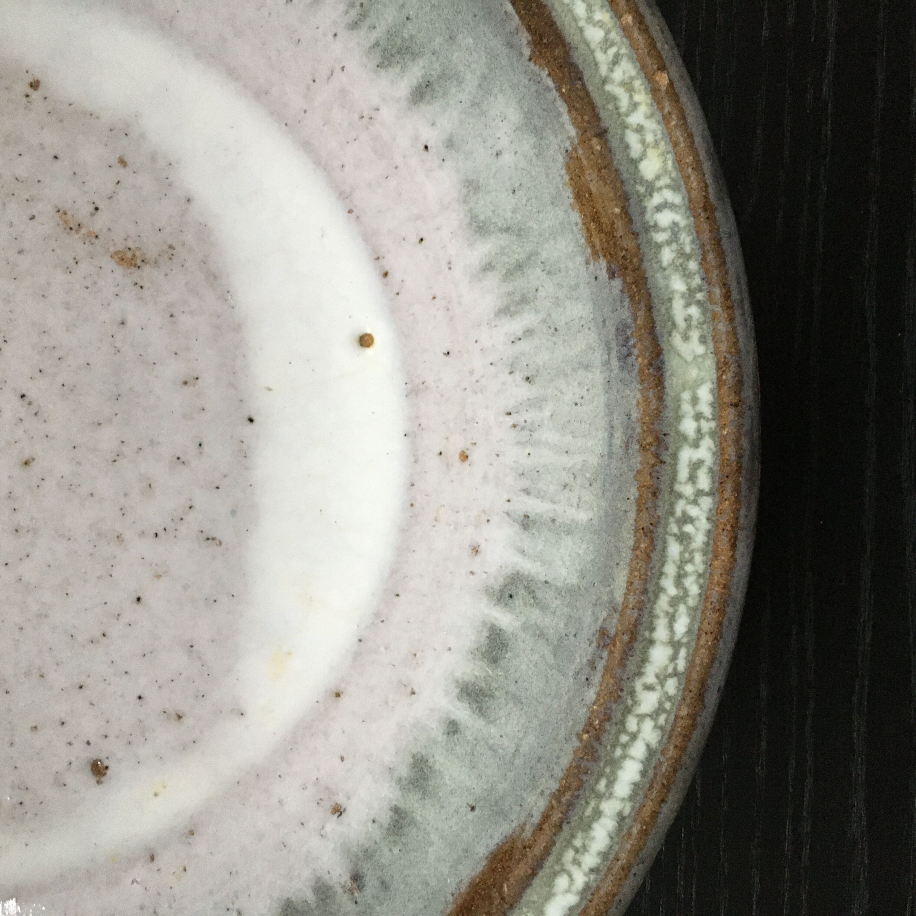 Hollow stoneware dish