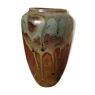 Pussaie sandstone vase by Jean Cacheleux