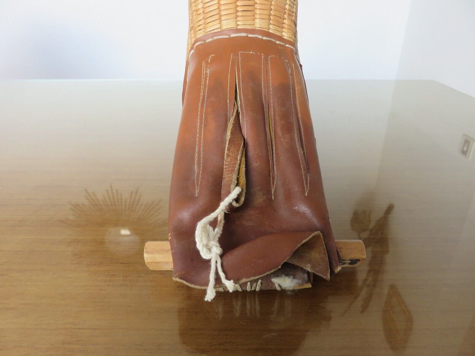 Old chistera big glove Basque country