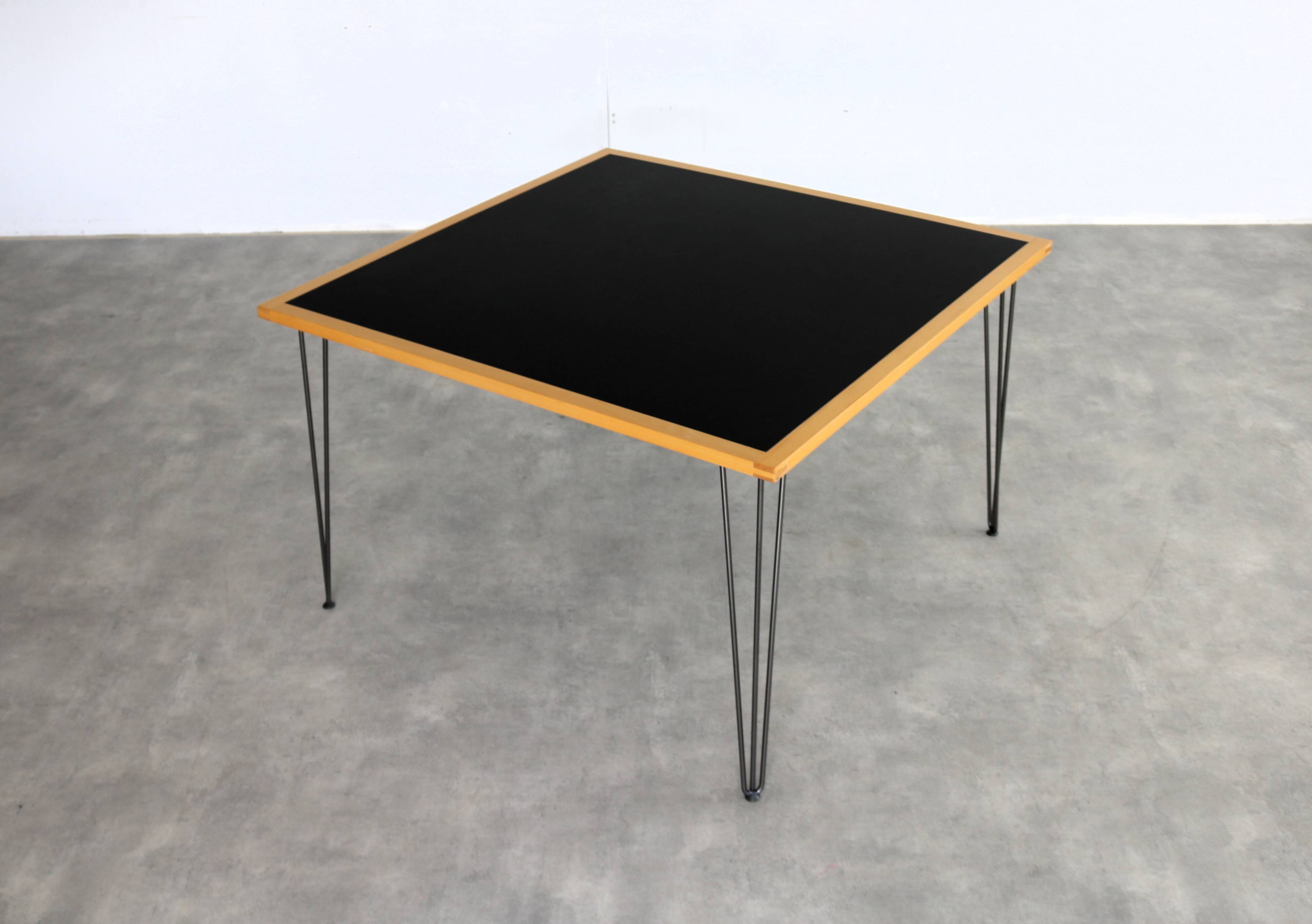 vintage desk | table | 70s | Magnus Olesen