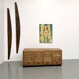 Double-sided display counter with 20 drawers