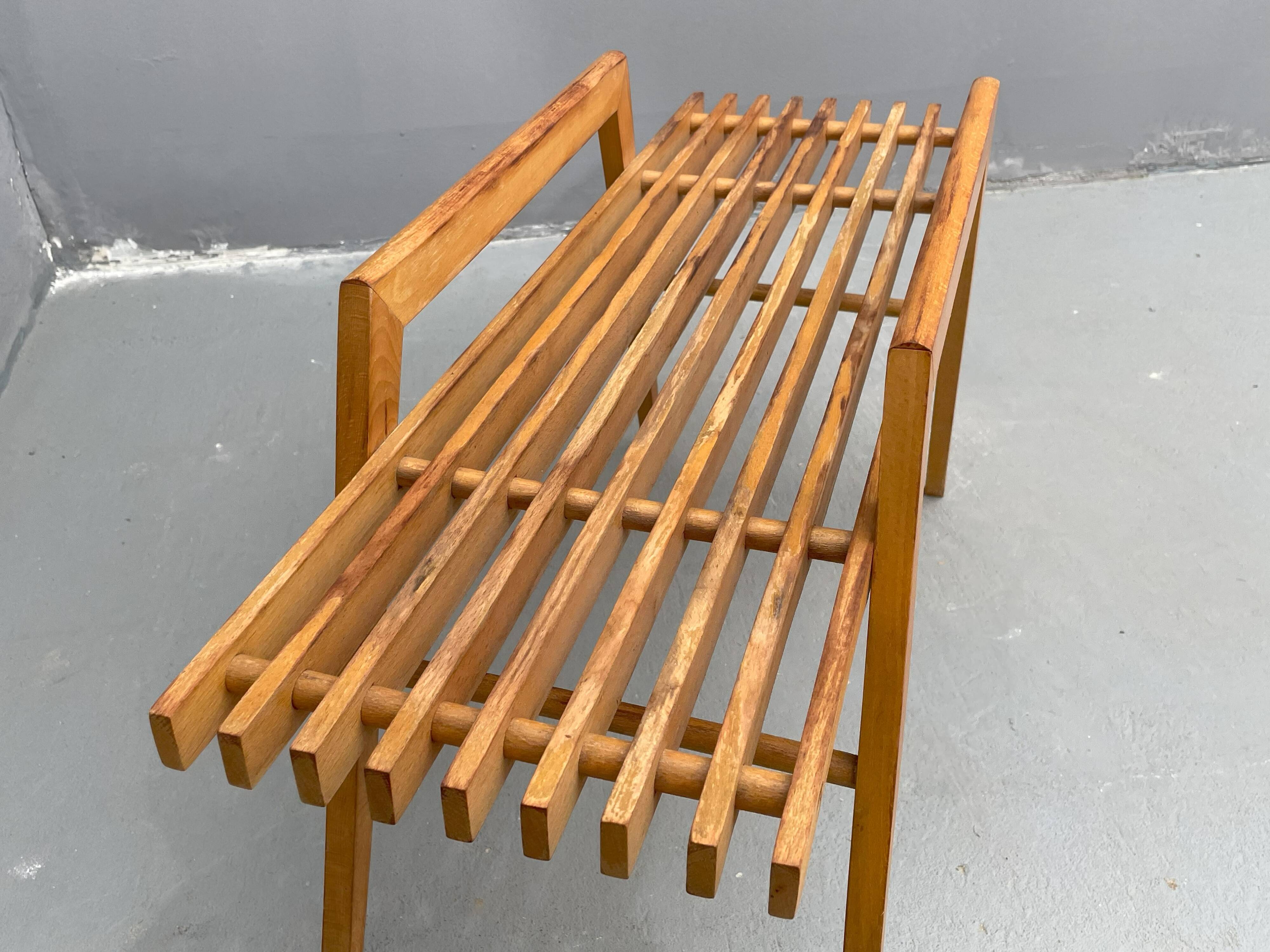 Jardinière en hêtre par ULUV, Tchécoslovaquie, années 1970