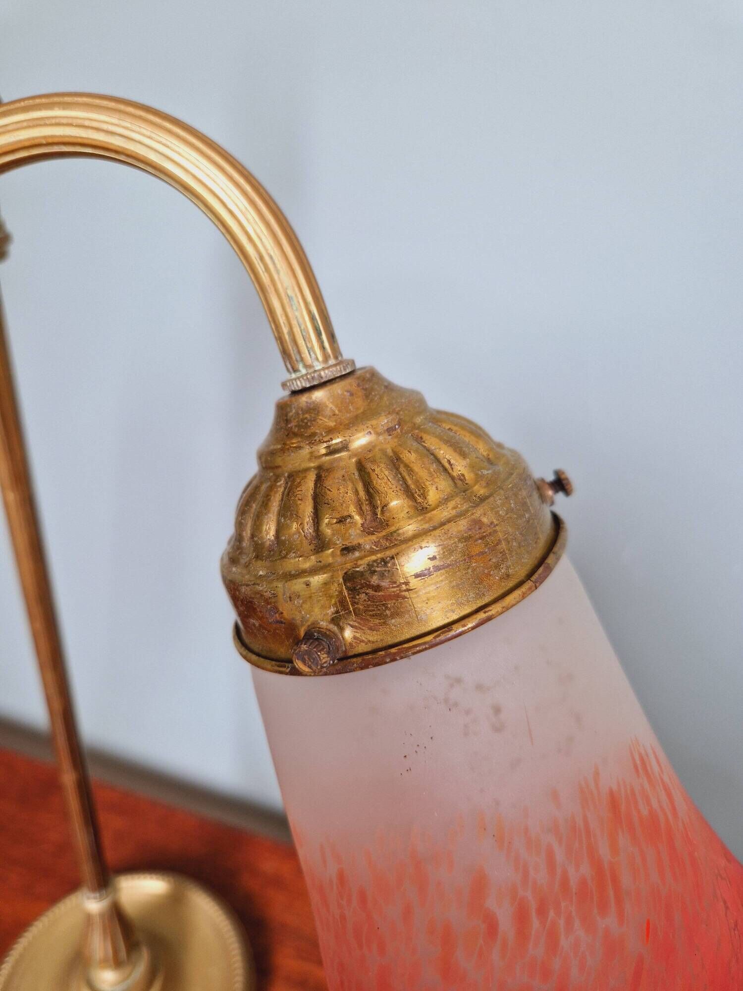 Art Deco desk lamp in brass and satin glass, 1920s-30s