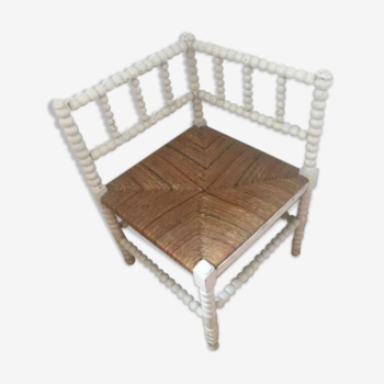 Chaise de coin en bois blanche