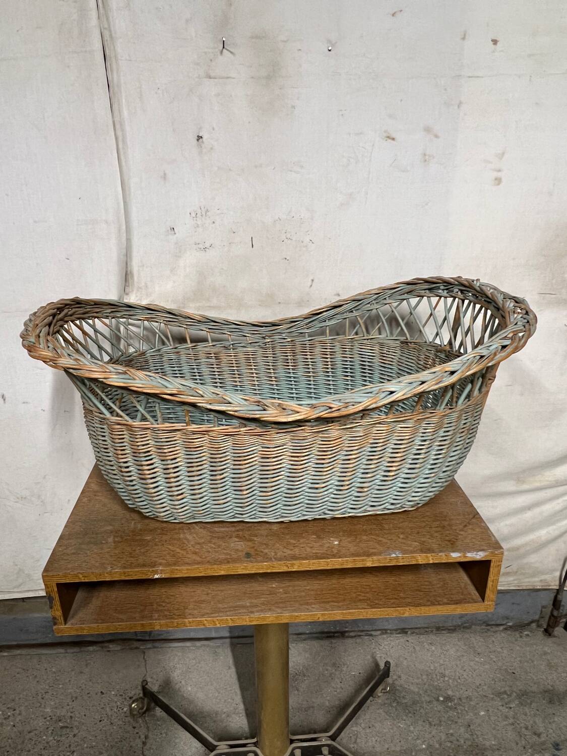 Rattan laundry basket