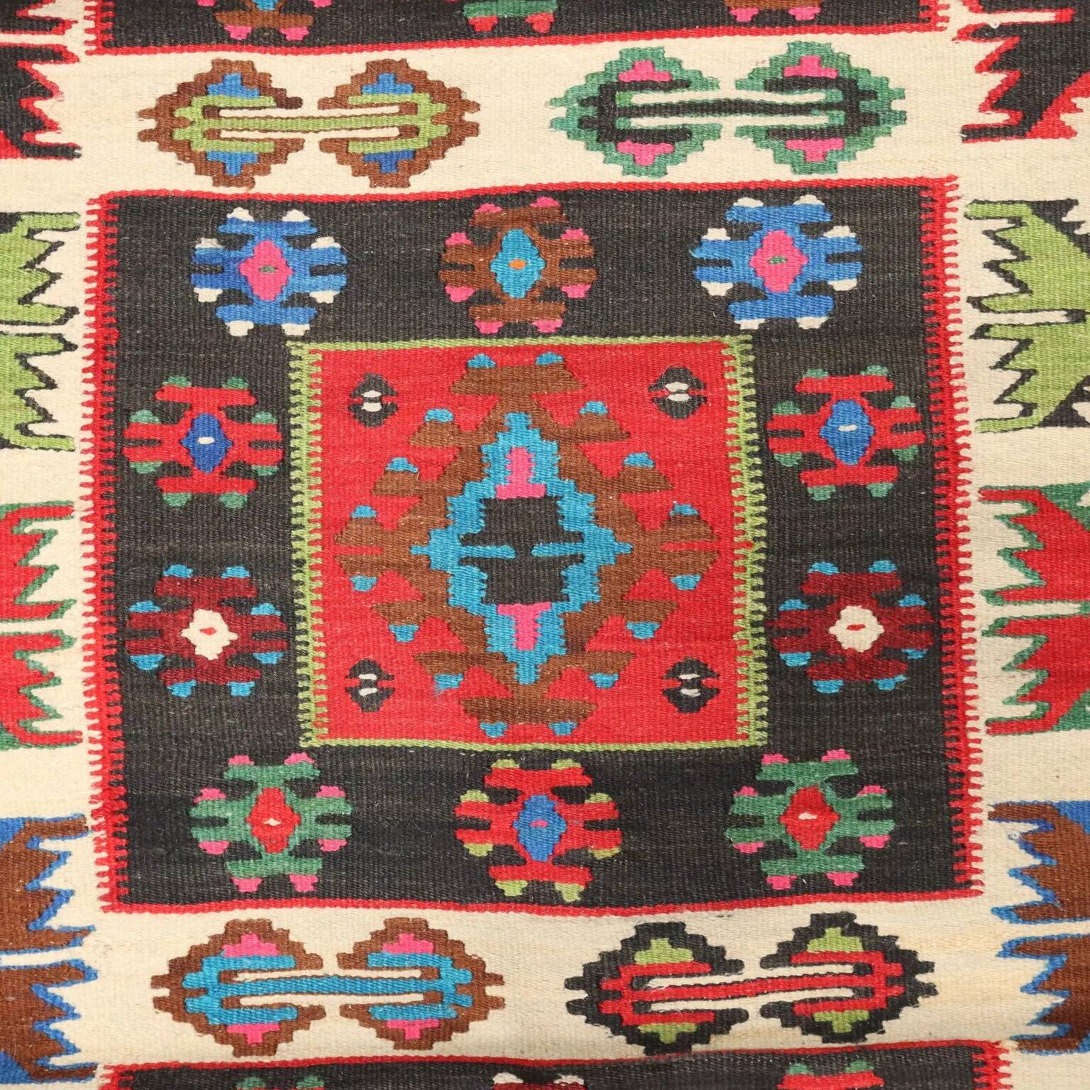 Antique kilim rug in wool, finely knotted, handmade 90 x 35 in.