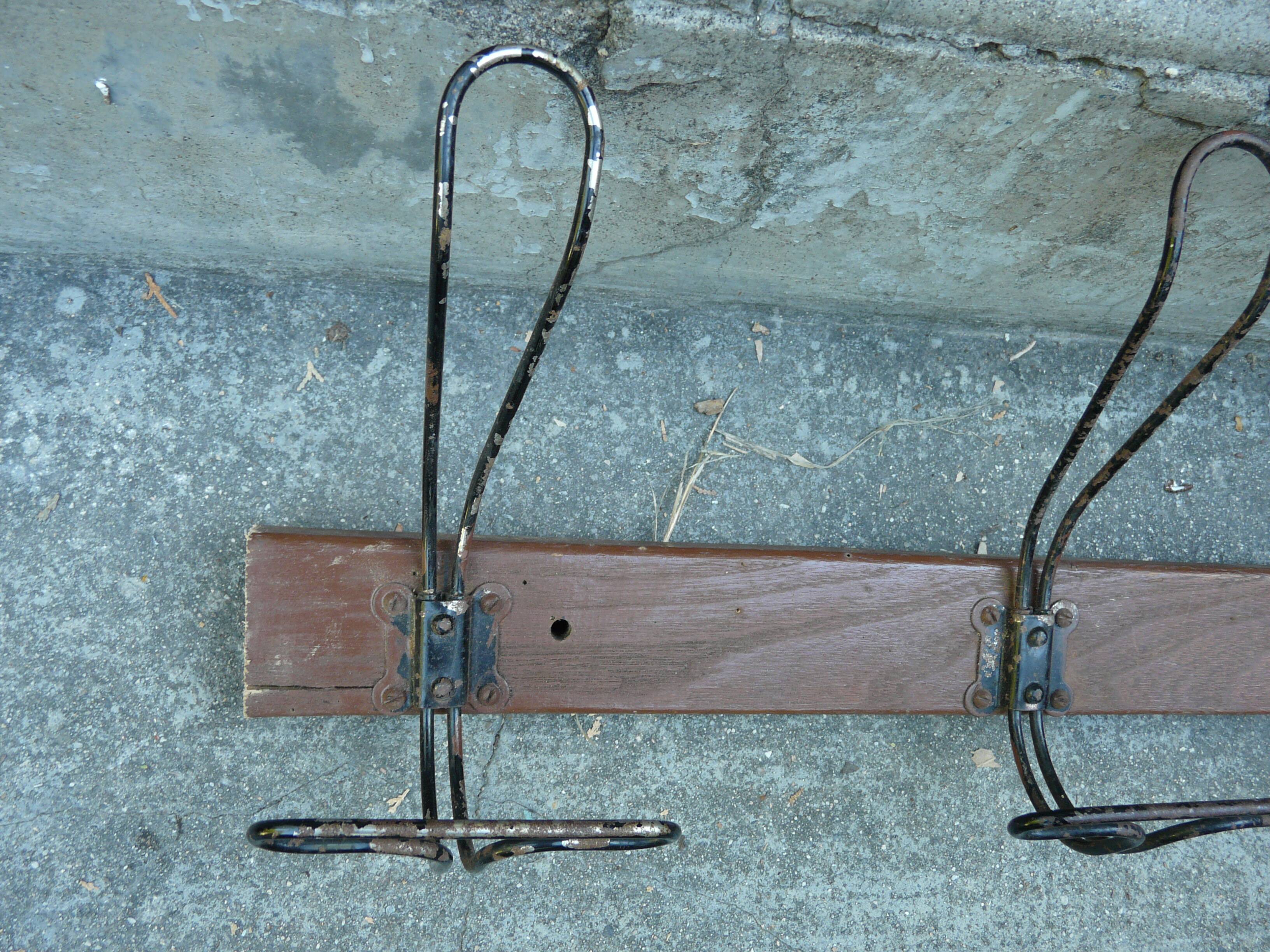 School coat rack with 5 double hooks