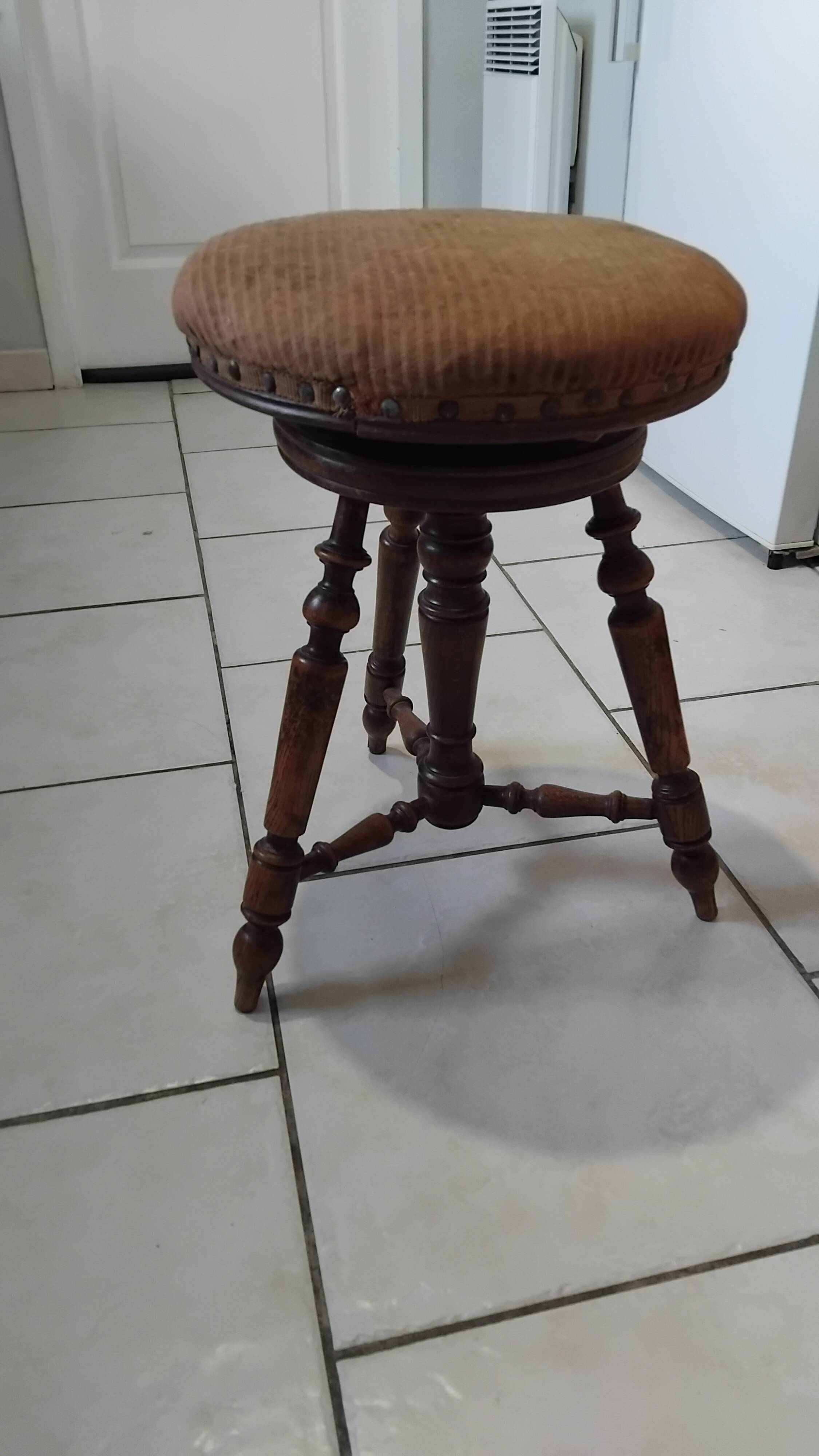 Antique Napoleon III Adjustable Round Piano Stool