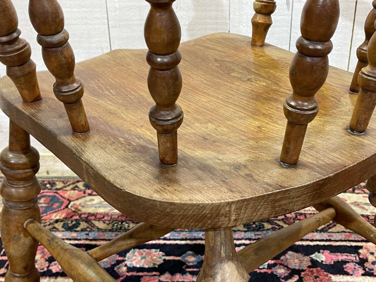 Fauteuil rustique anglais 19ème en orme et hêtre