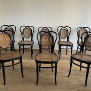 Série de 8 chaises viennoises N.33 de J&J Kohn, 1900