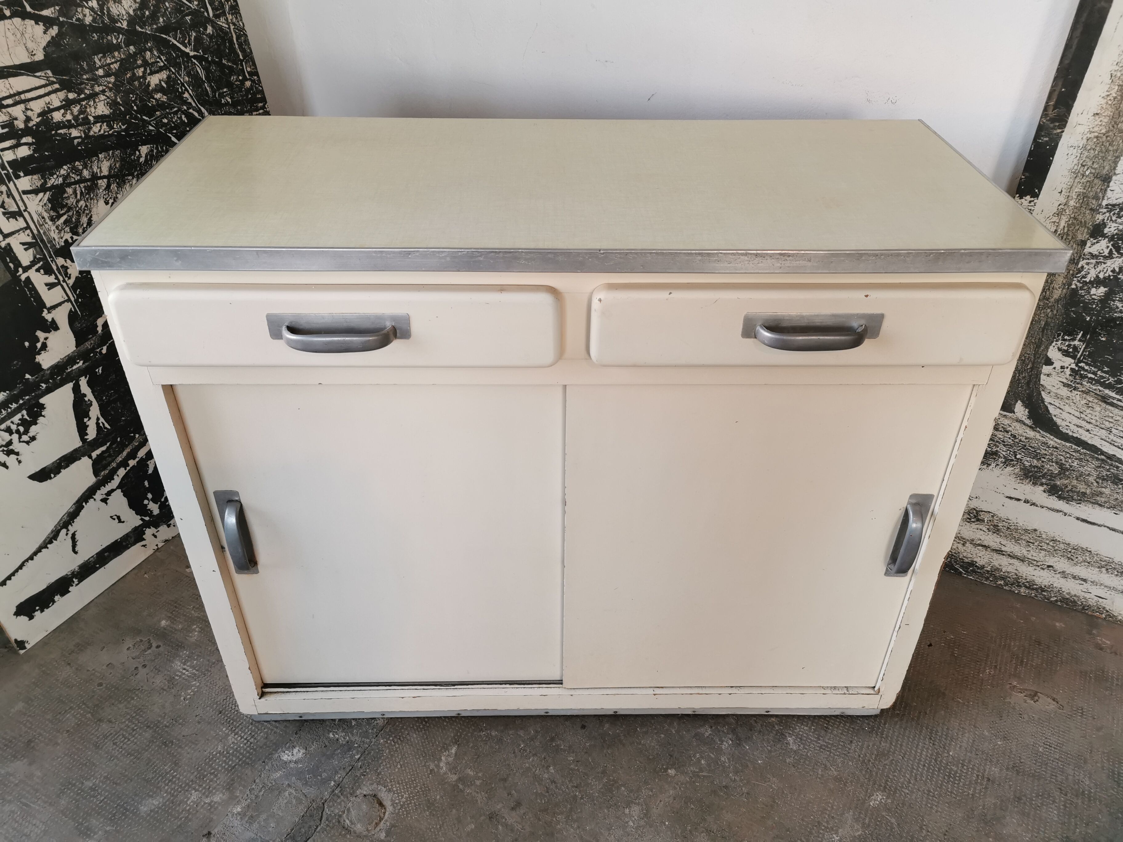 Buffet de cuisine 1950 vintage