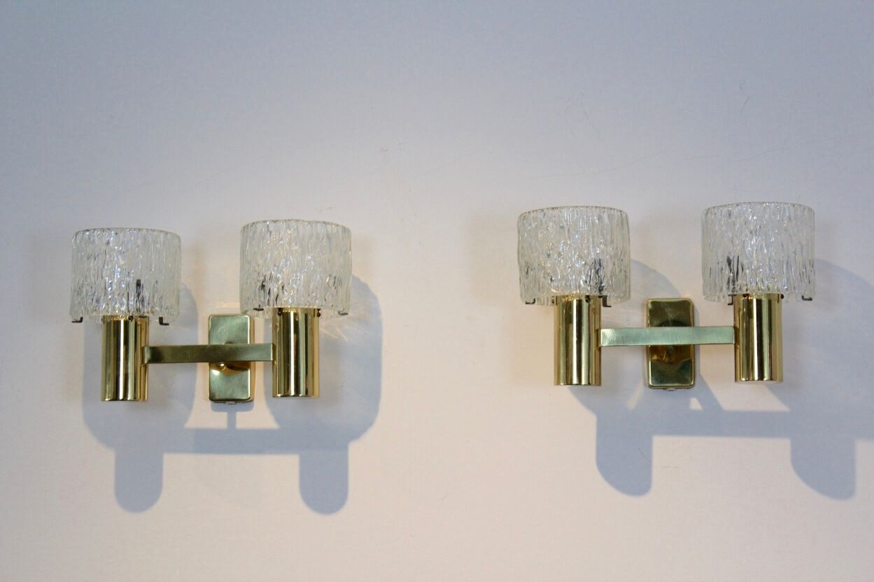 Sophisticated pair of brass wall lamps 1970s
