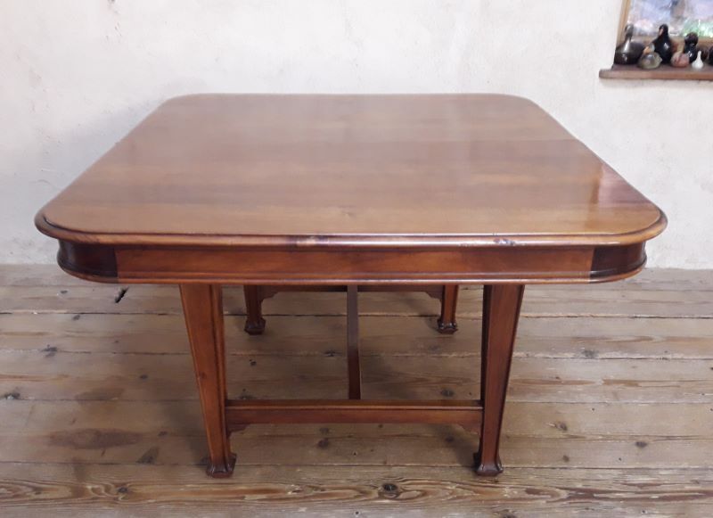 Art Nouveau table extendable dining room