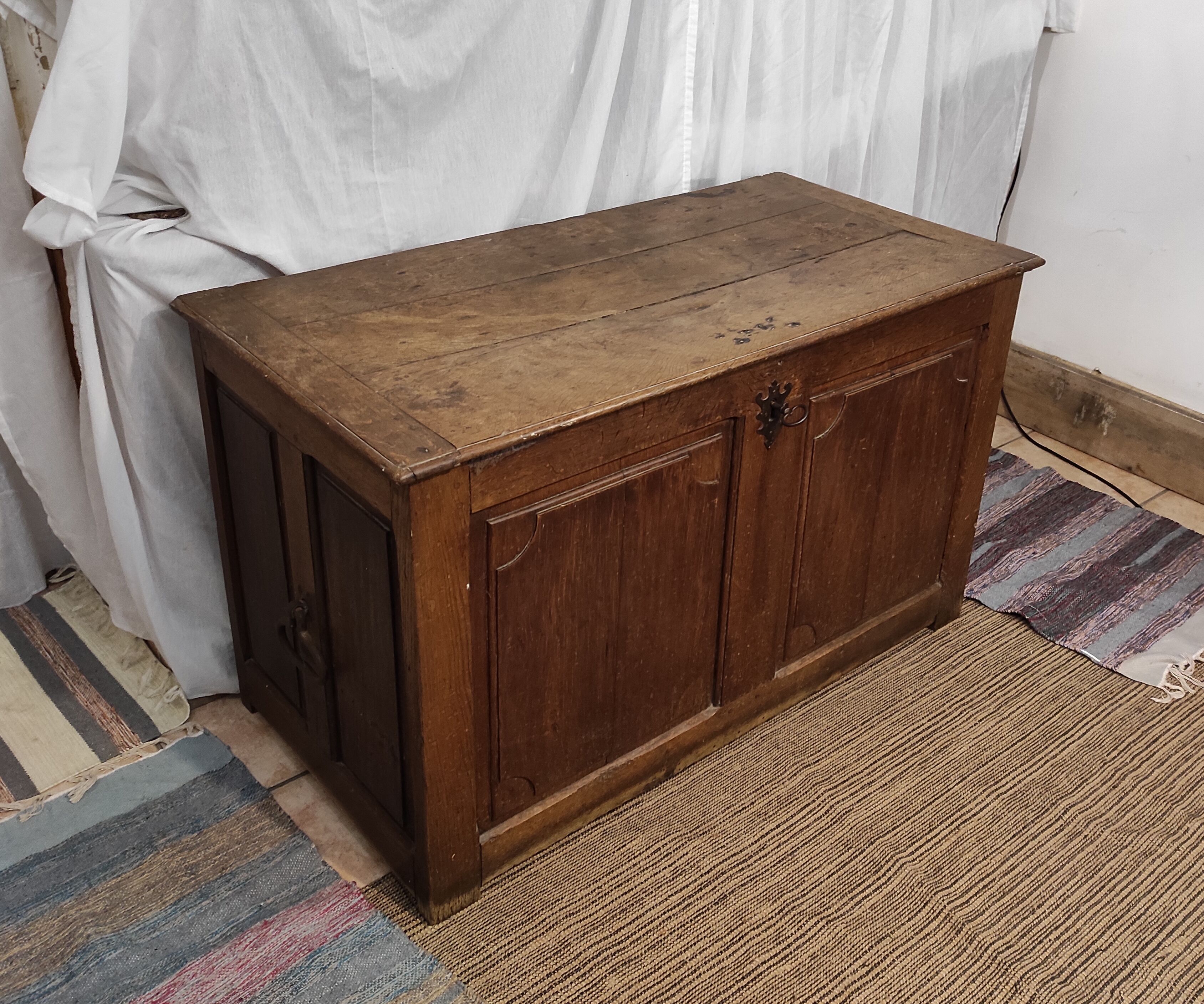 Trunk / trunk in oak 19th