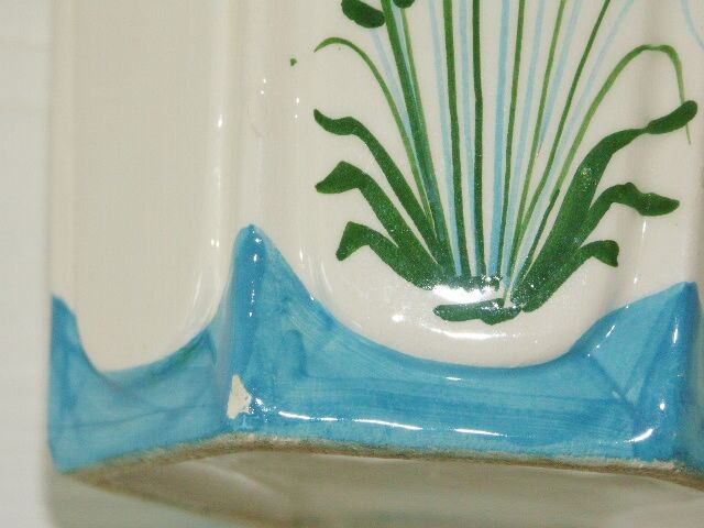 Six-panel vase floral pattern