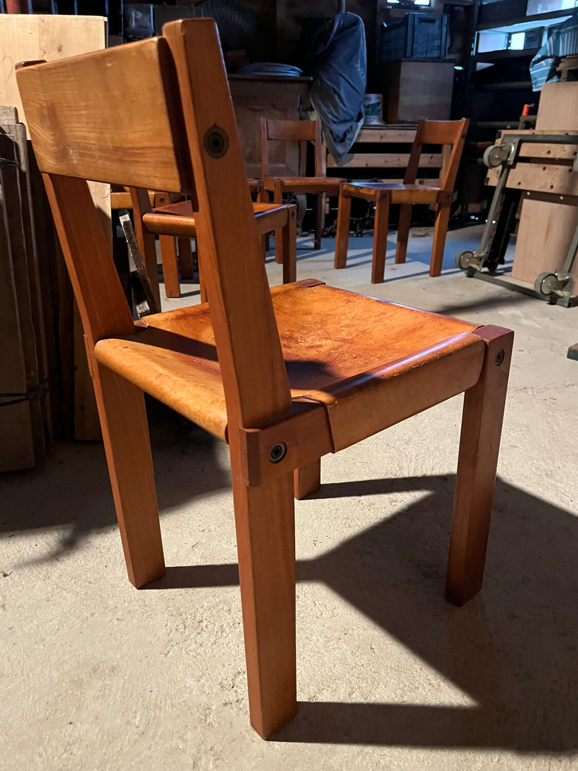 1 lot of 6 chairs by Pierre Chapo