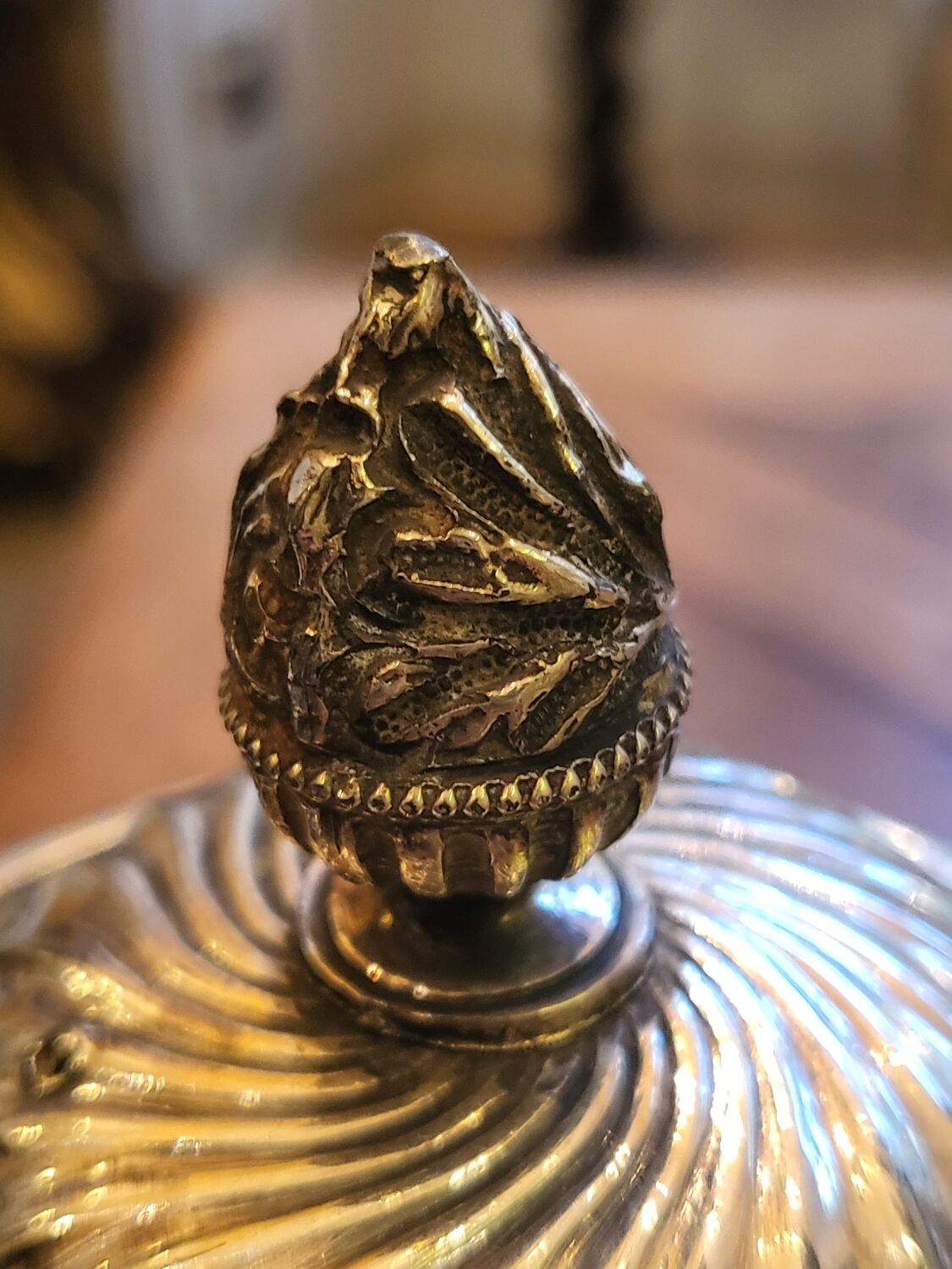 Teapot and its sugar bowl