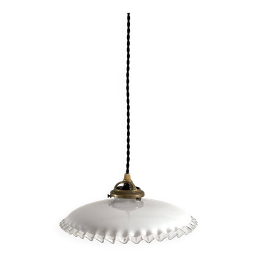 Opaline dentelle blanche bords verre filé transparent