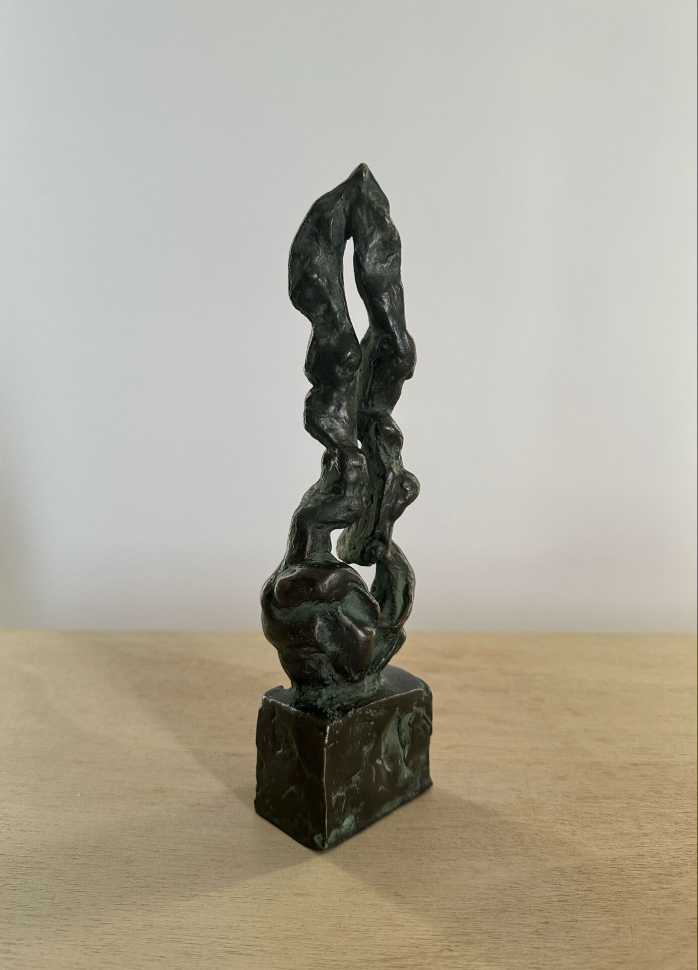 Sculpture abstraite en bronze du milieu du siècle