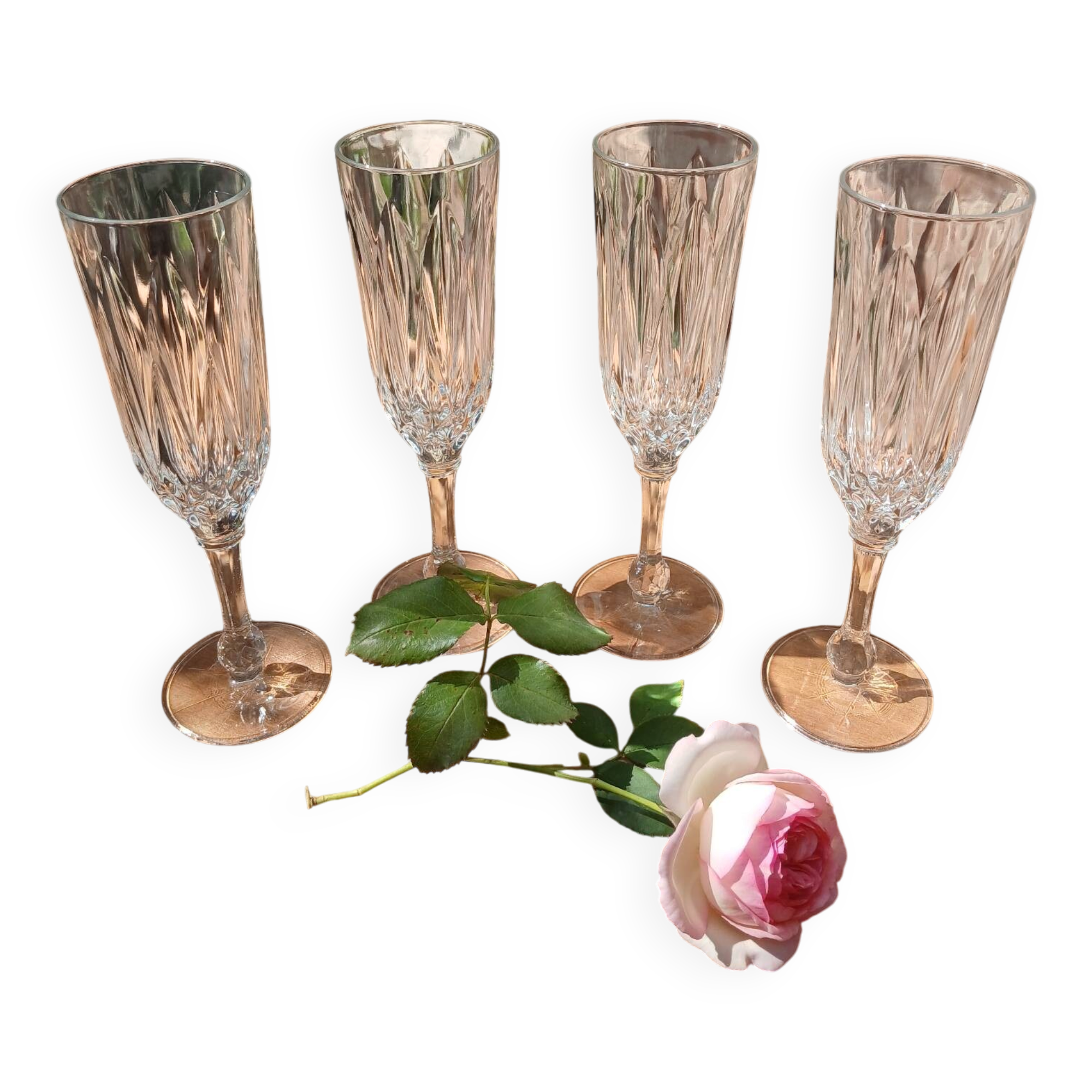 4 flûtes à champagne anciennes 