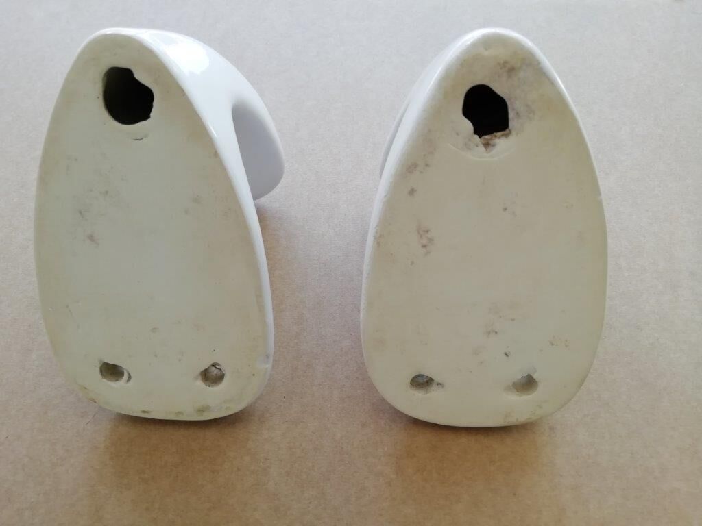 Lot of 2 porcelain pads