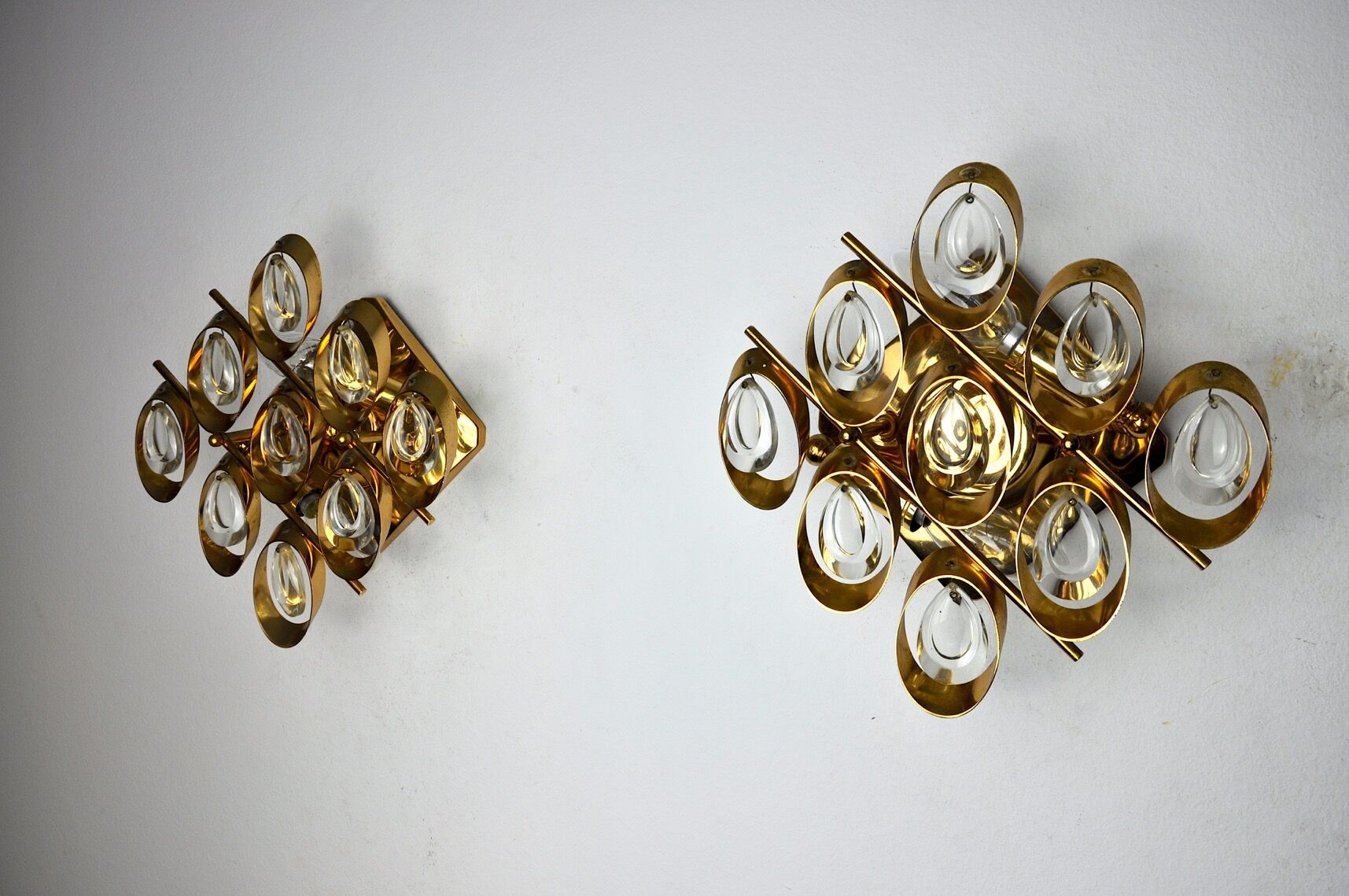 Pair of wall lamps Oscar Torlasco, Italy, 1970