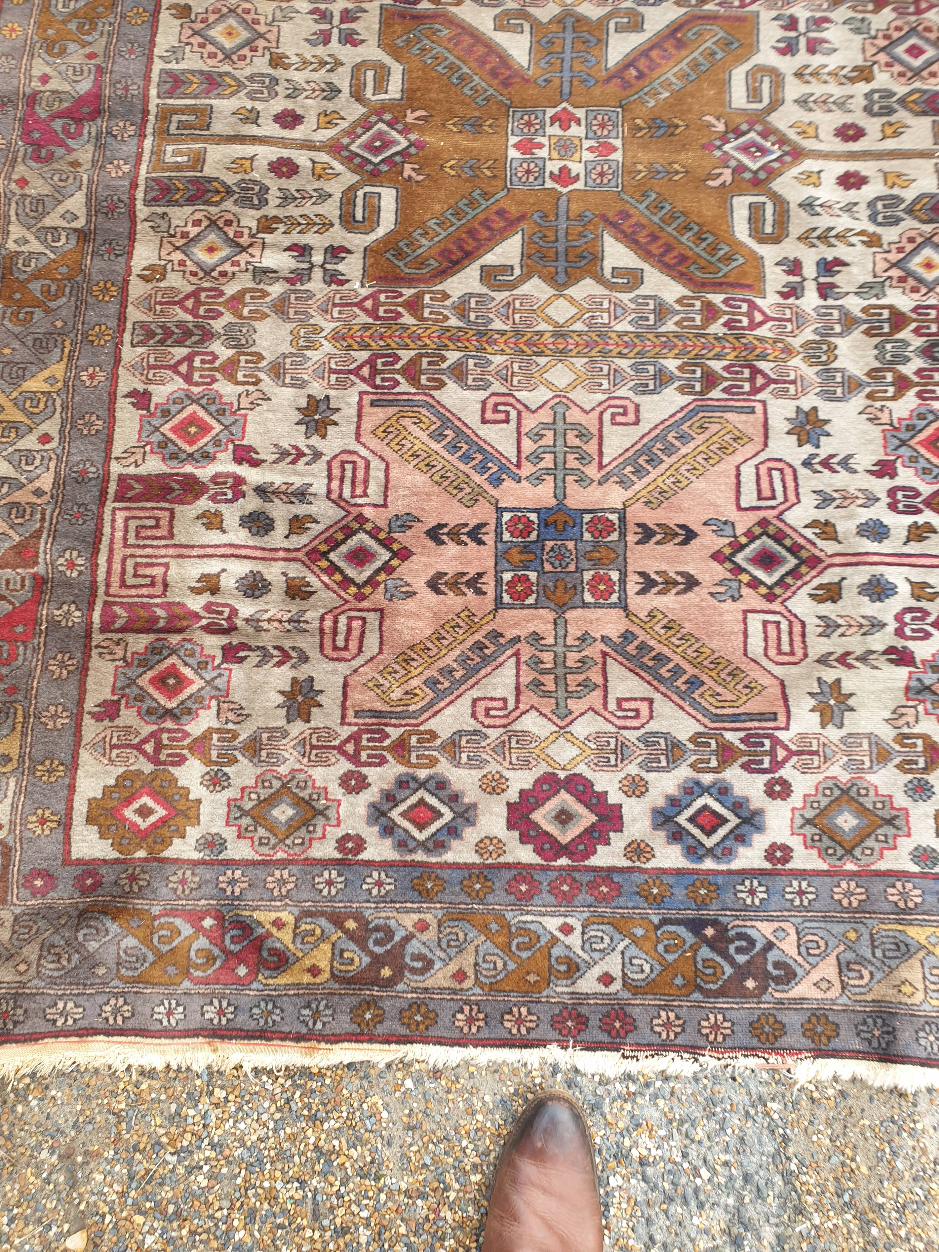 Tapis d'Orient ancien en laine