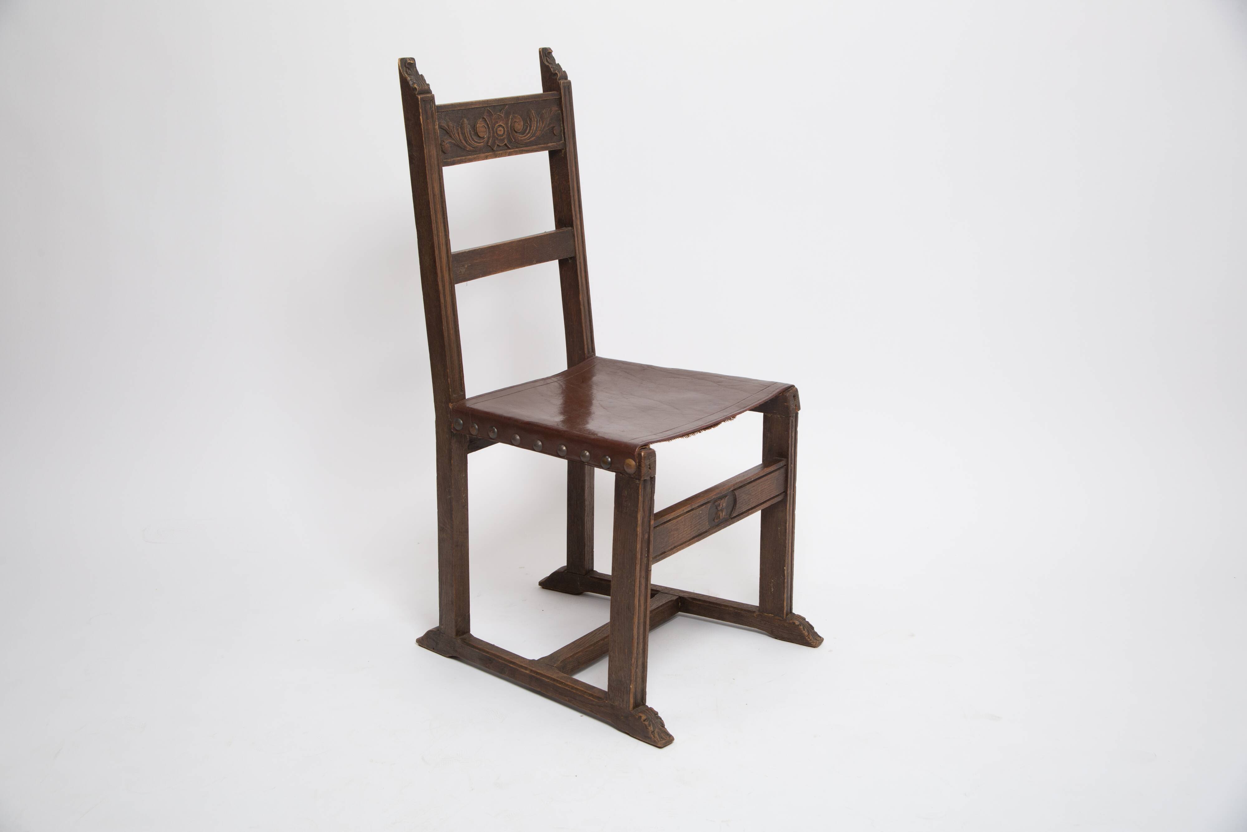 Set of 6 wooden chairs and leather seat