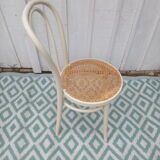 Lot of 4 bistro chairs in caned wood