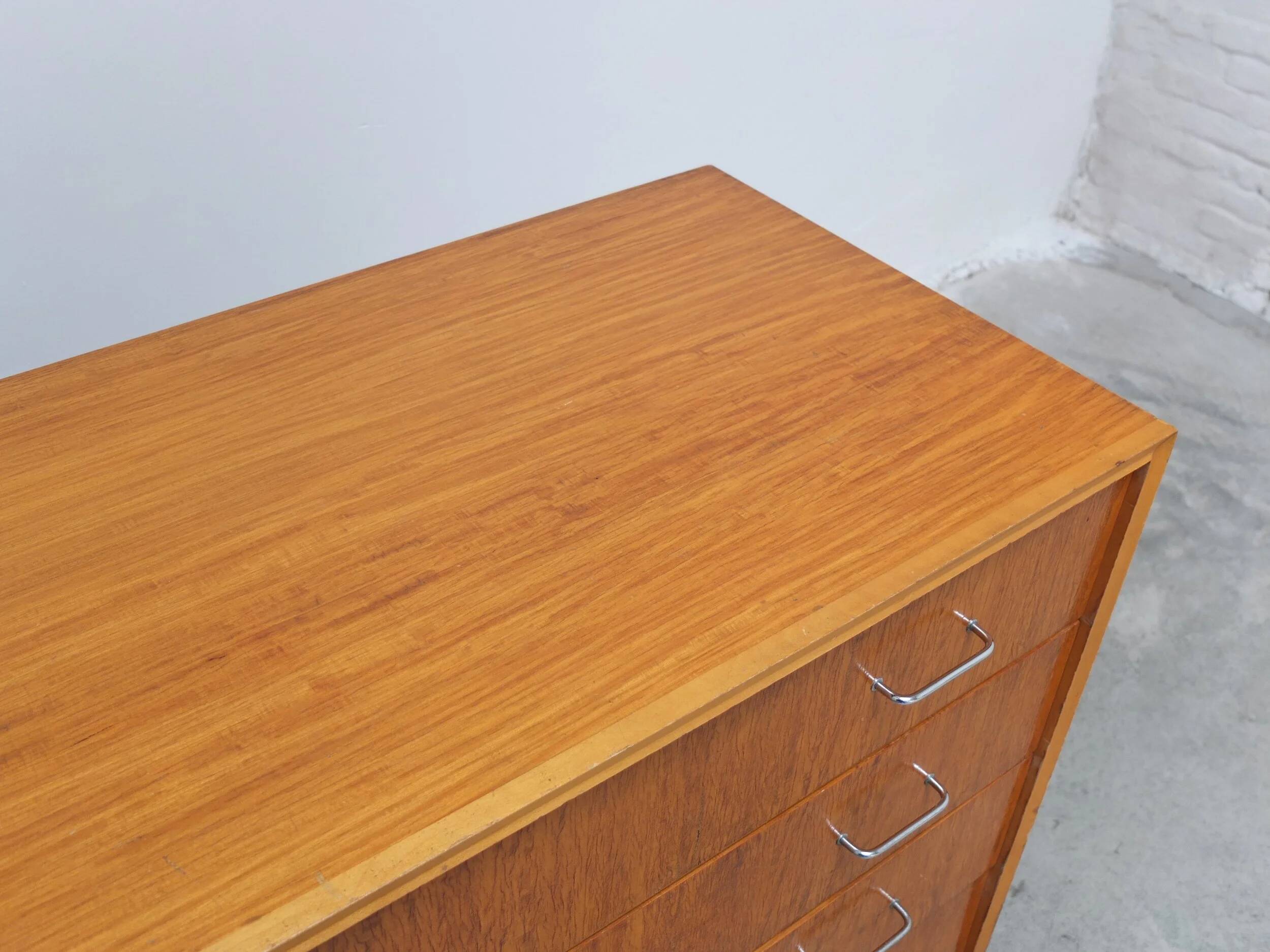 Commode des années 50 dans le style de Jos De Mey.