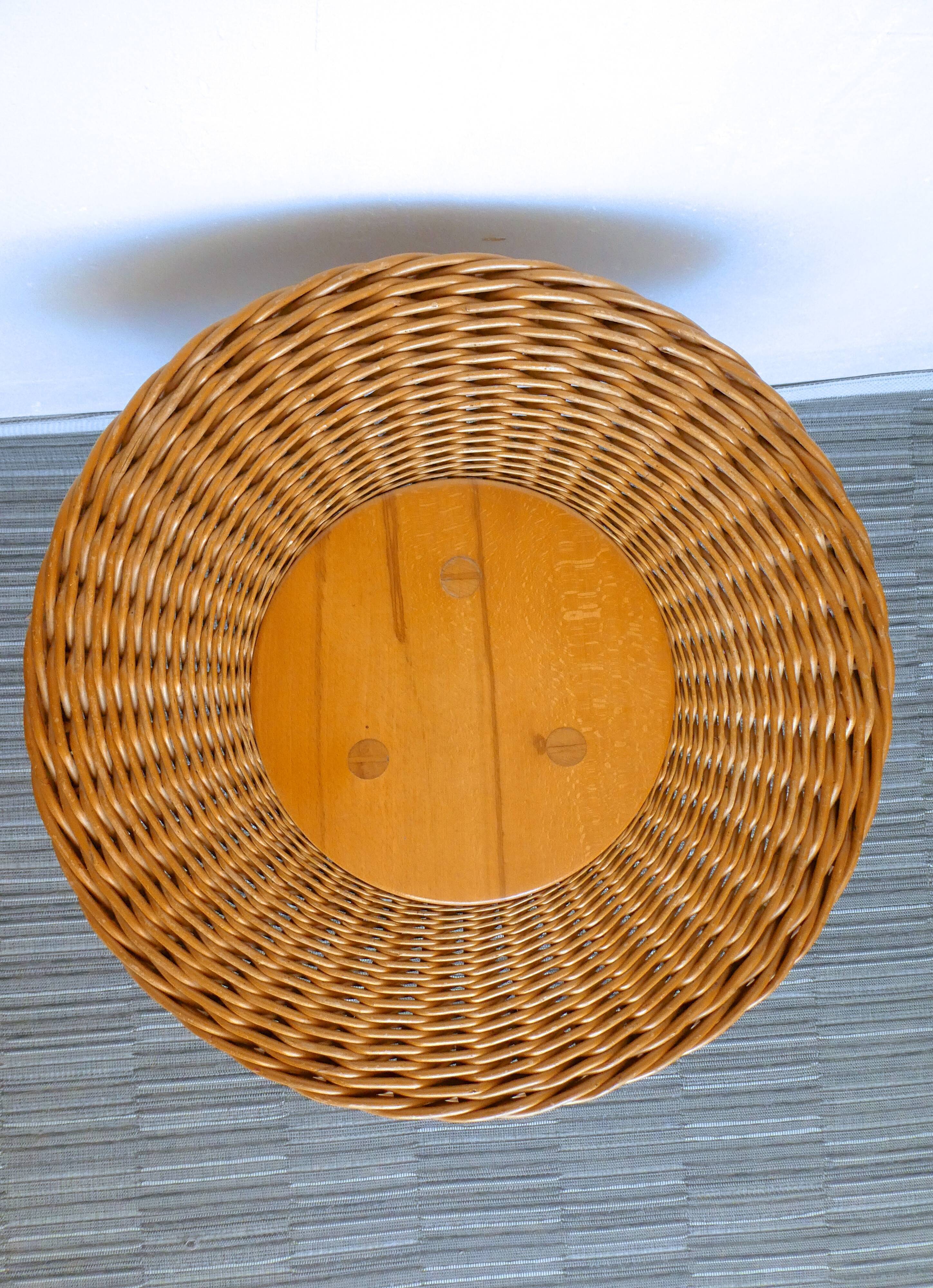 Tripod table, rattan and light wood side table