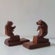Paire de serre-livres vintage en bois sculpté à la main, décor ours