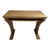 Bureau ancien pour enfant