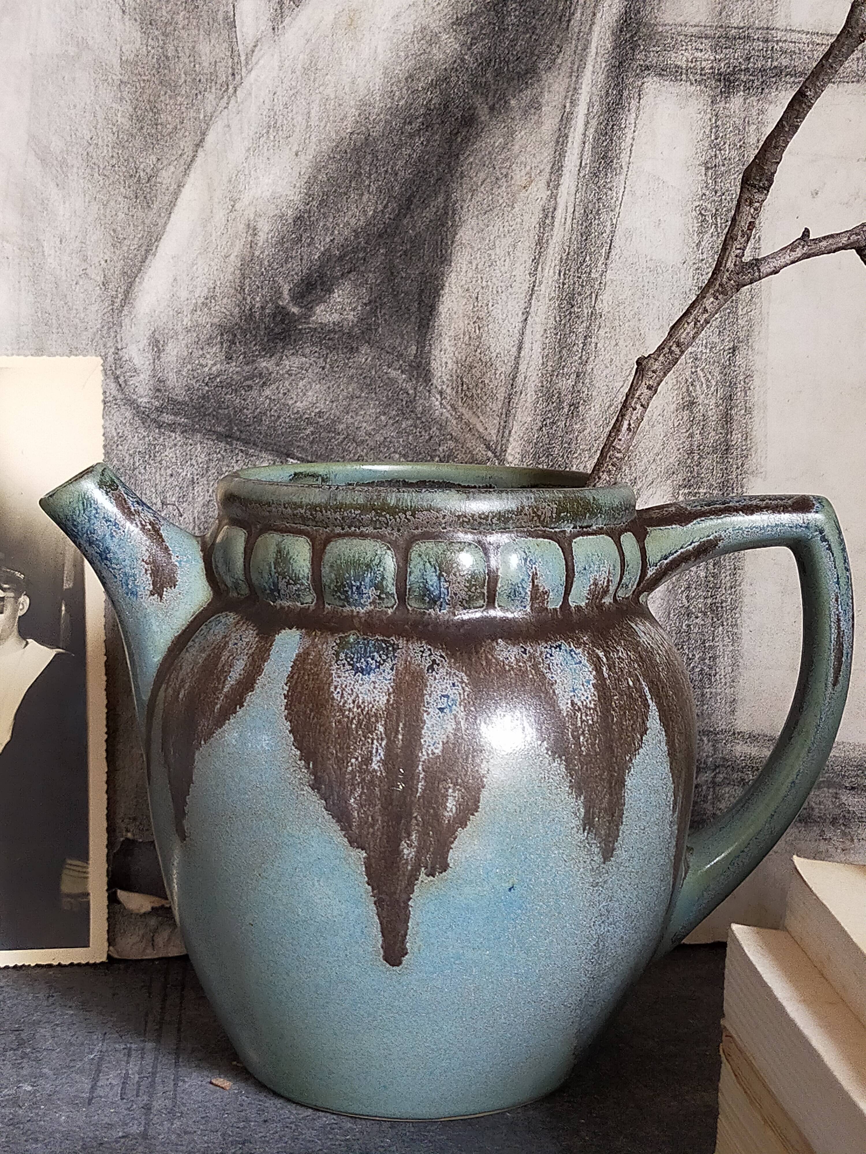 Denbac art-deco pitcher in flammé sandstone