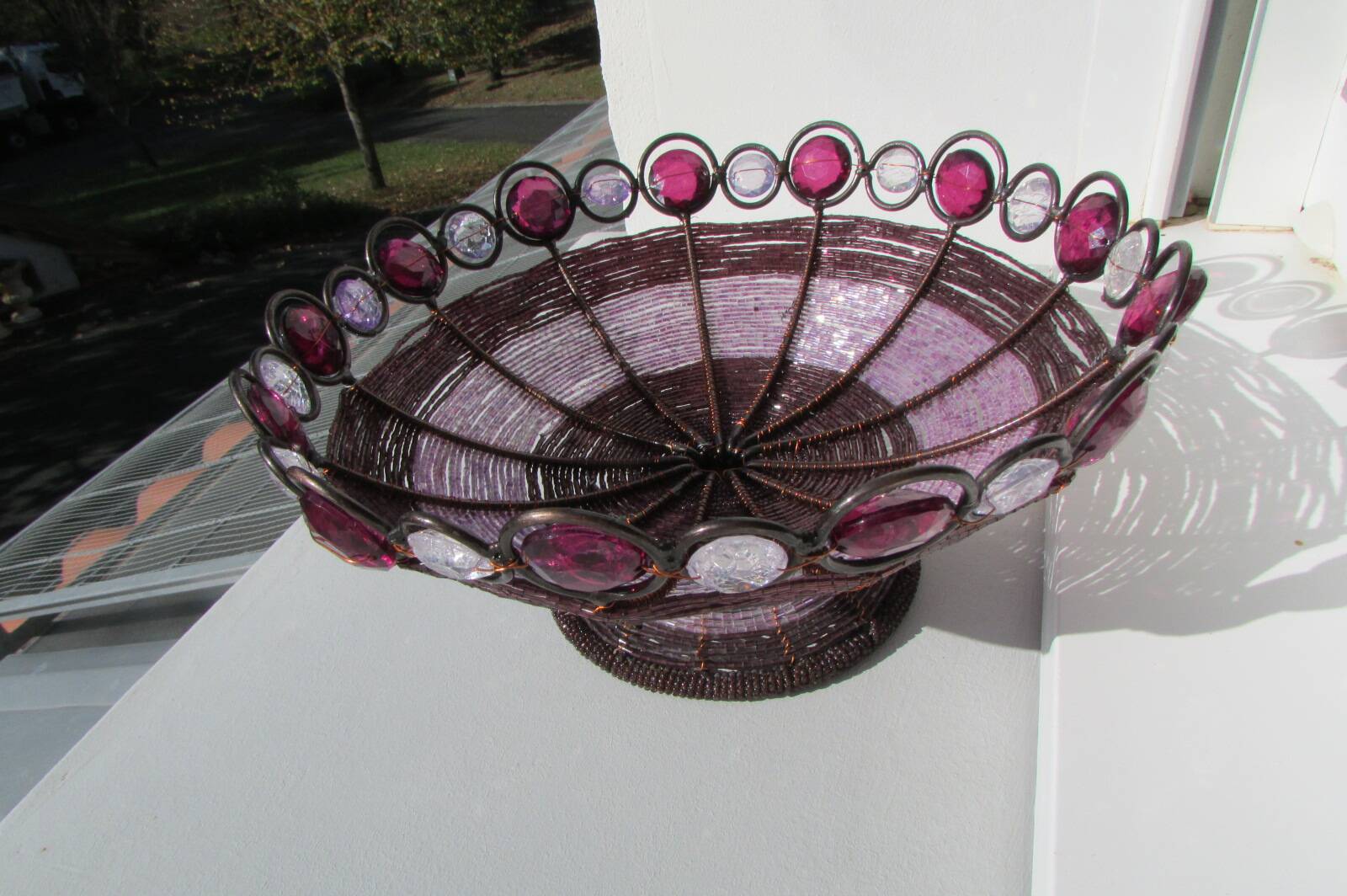 Fruit basket, bread, festive, in metal braided with pearls