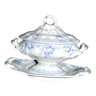Antique earthenware sauceboat from CREIL MONTEREAU LM&Cie 1840-1870