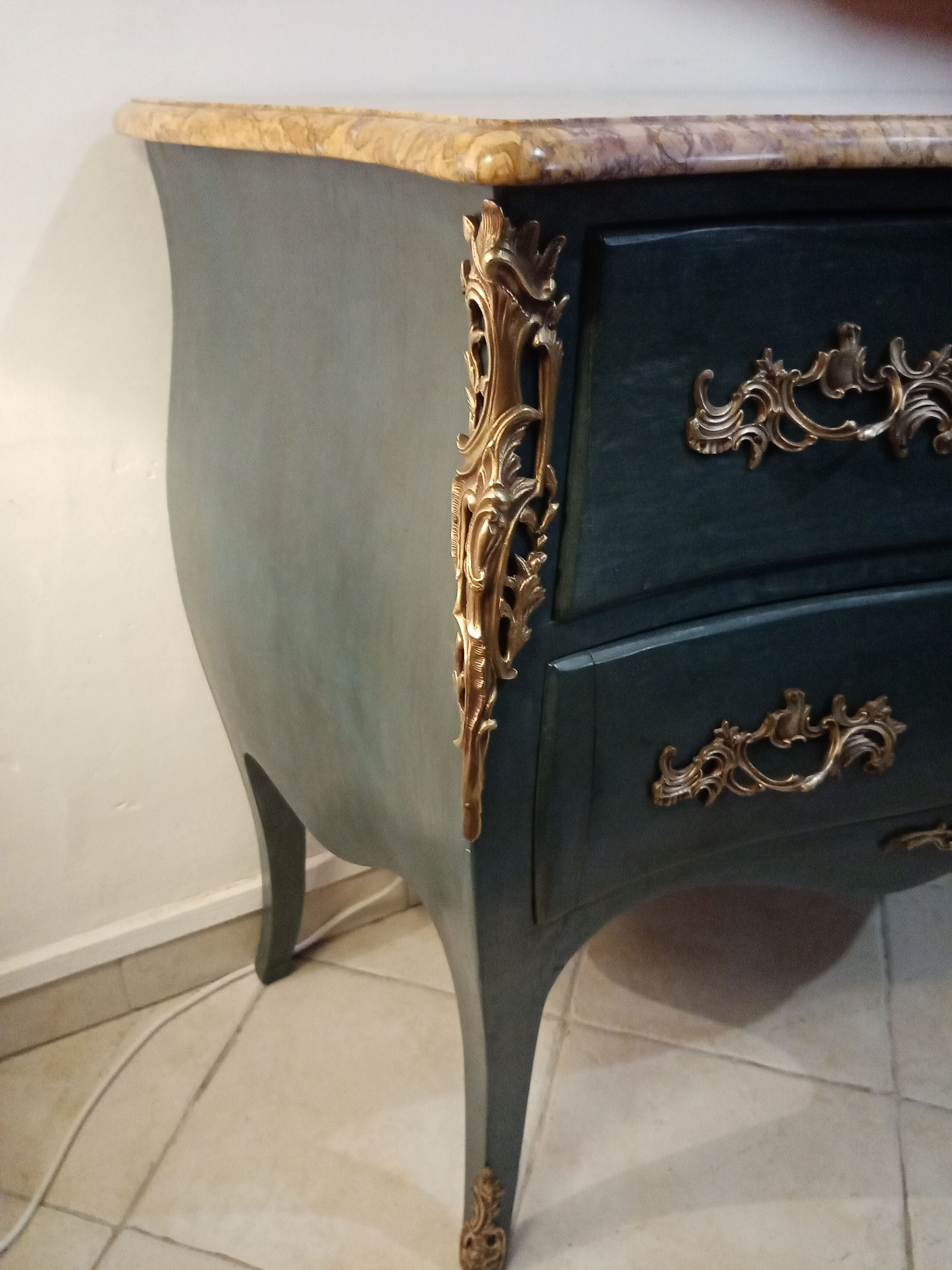 Louis XV curved dresser 2 drawers