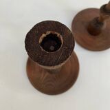 Paire de bougeoirs en bois