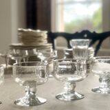 5 bubble glass cups.