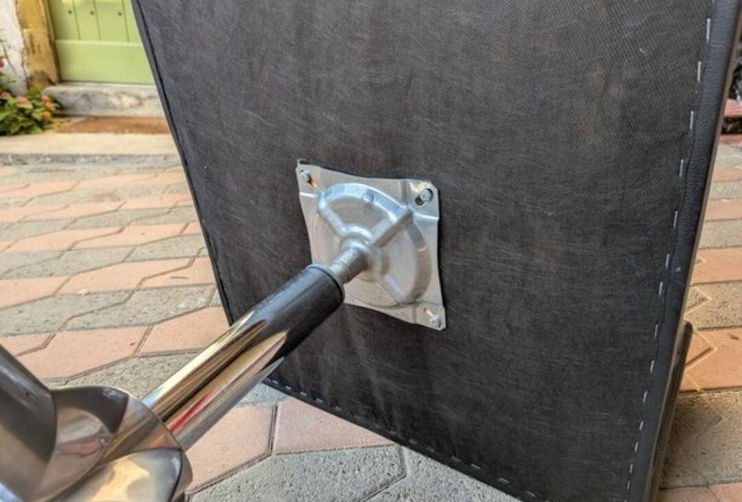 Swivel designer armchairs x6