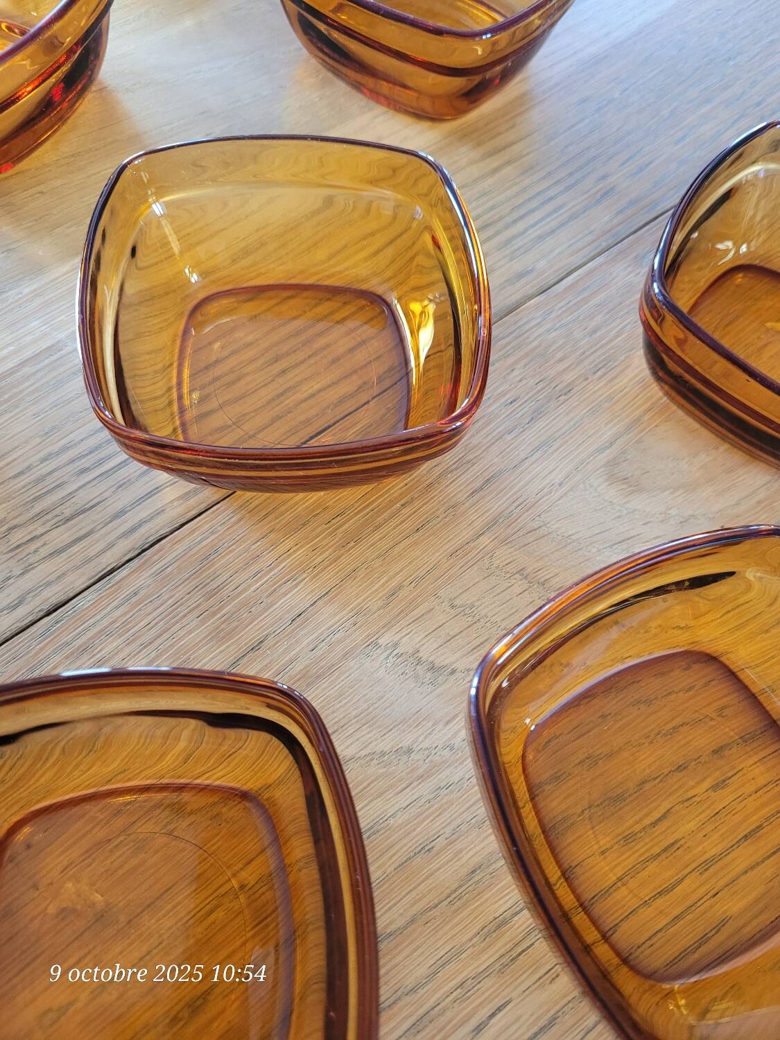9 coupelles carrées vintage en verre fumé