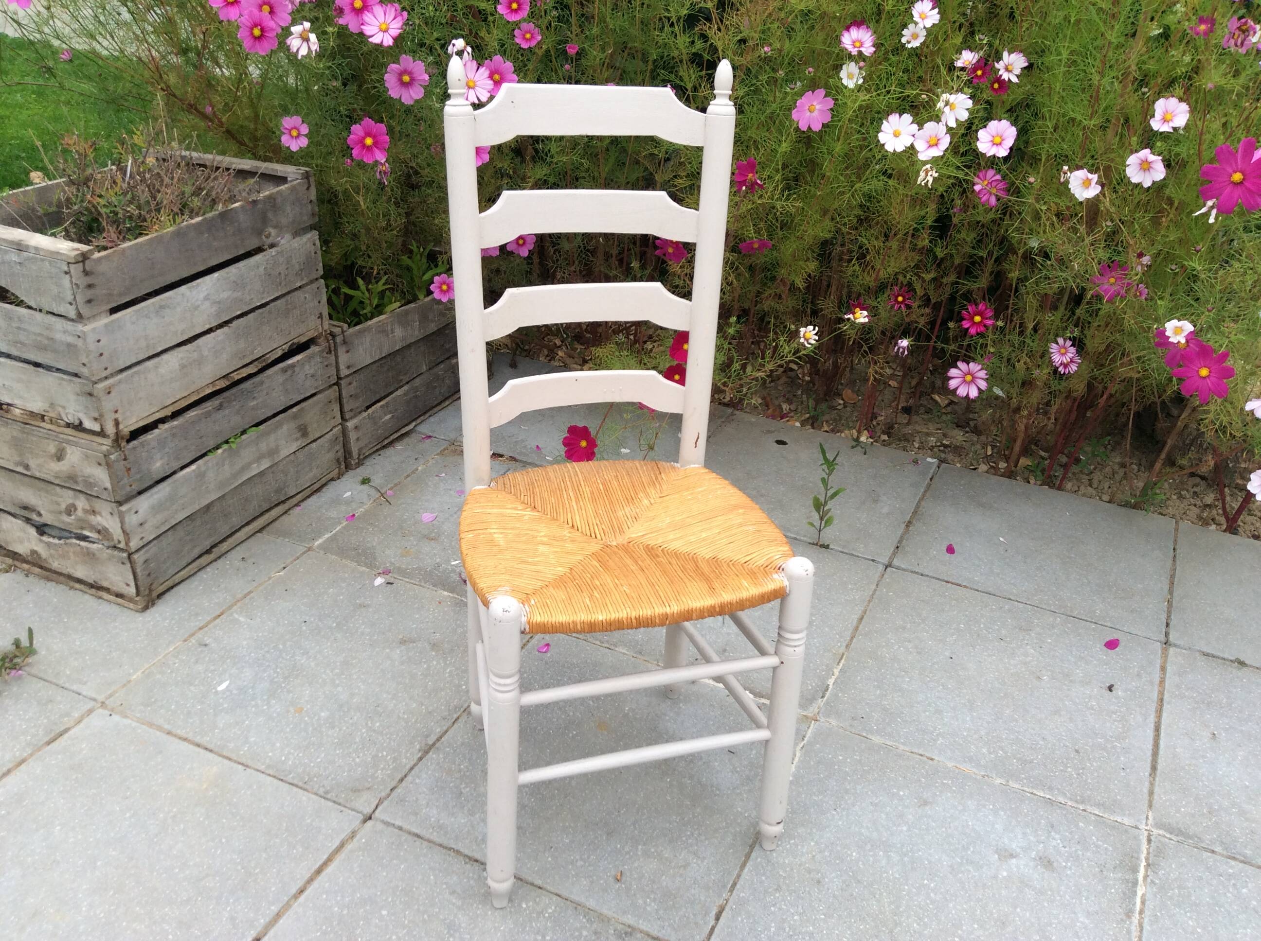 Straw chair