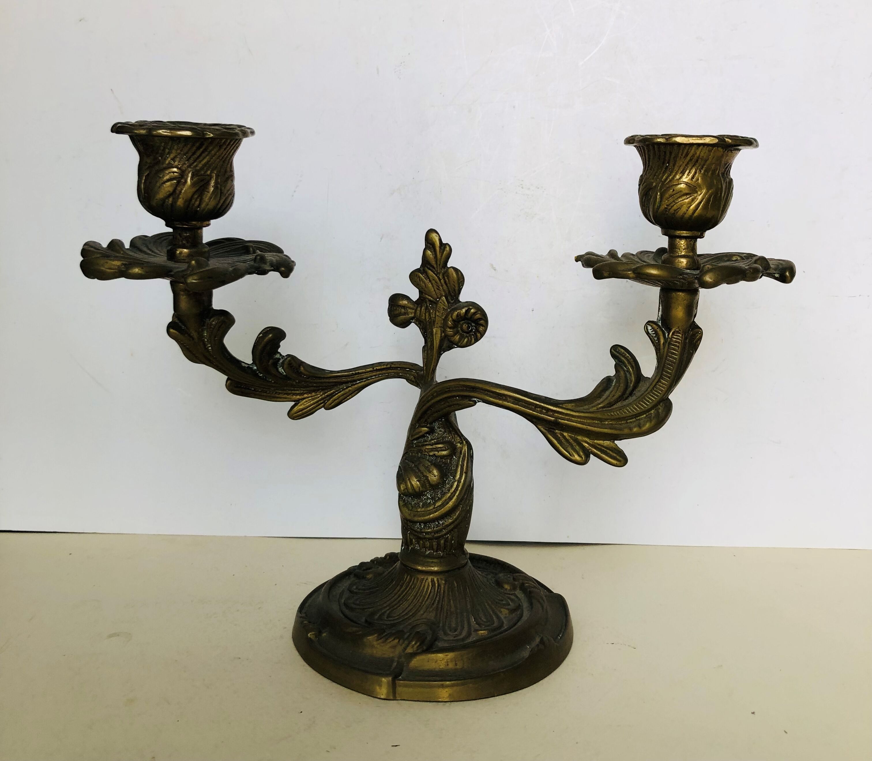 Ancient two-pointed chandelier