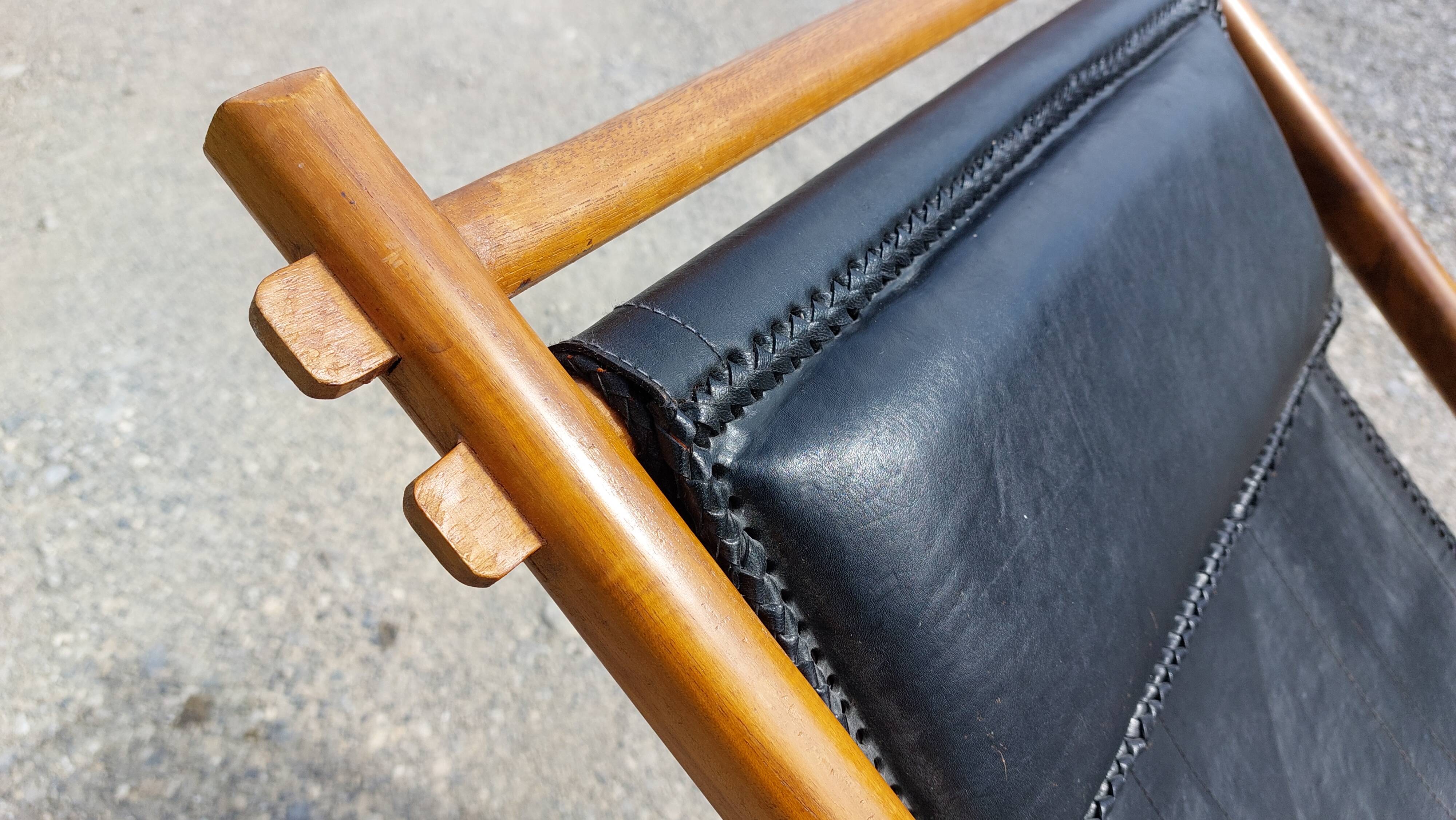 Old deckchair deck chair in wood and black leather - 40s