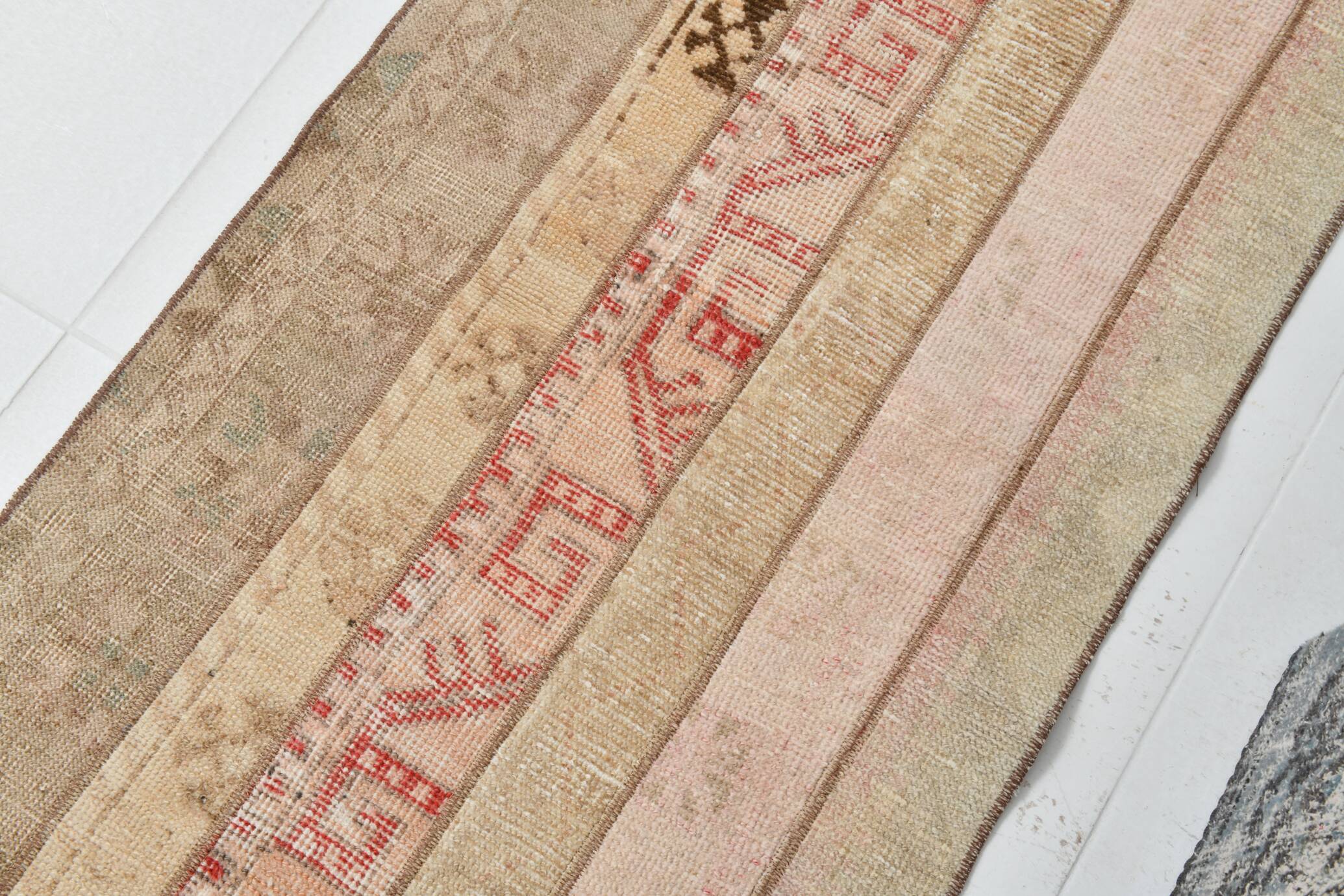 Tapis de couloir persan vintage beige