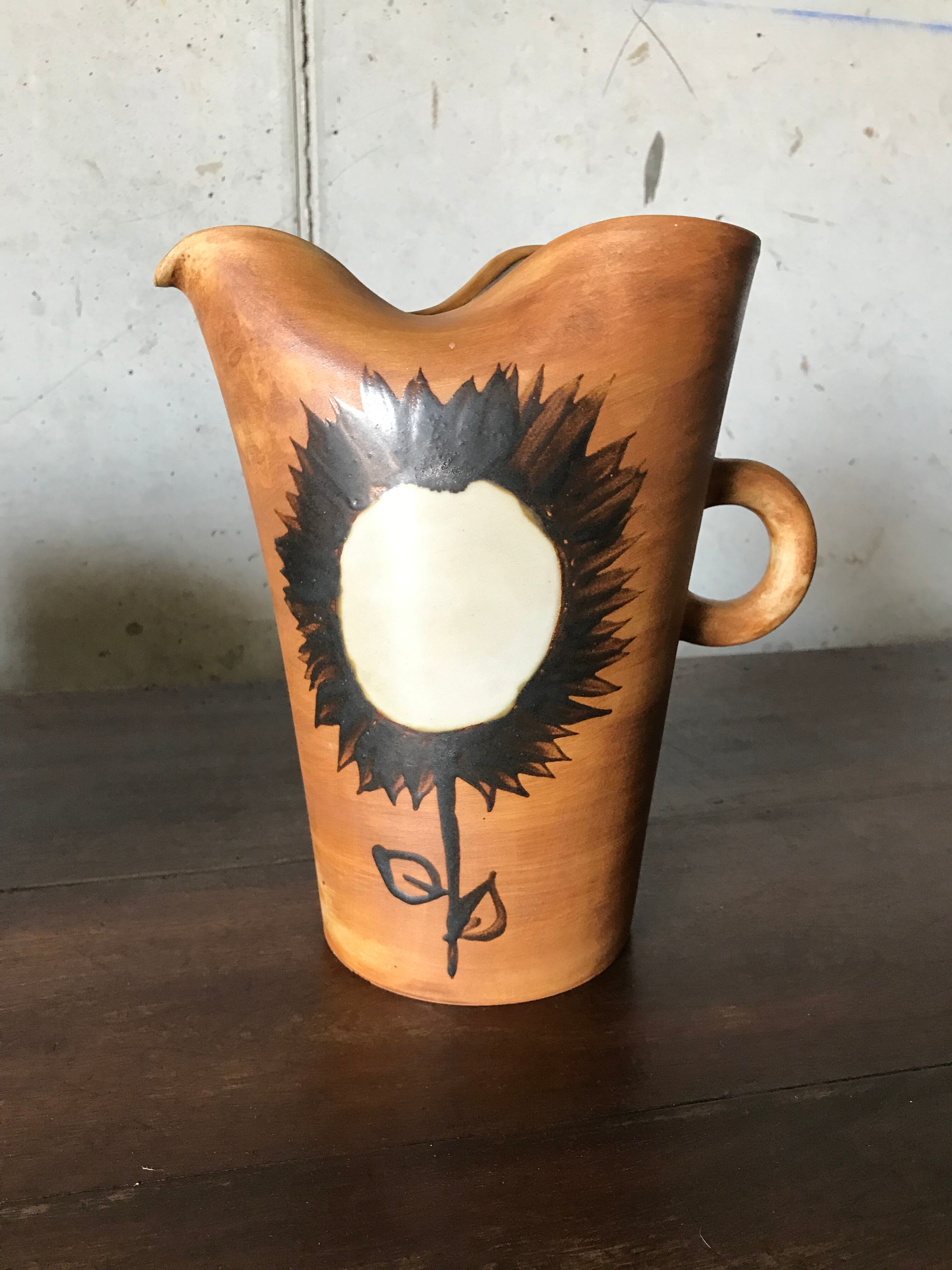 Pitcher the dove Vallauris