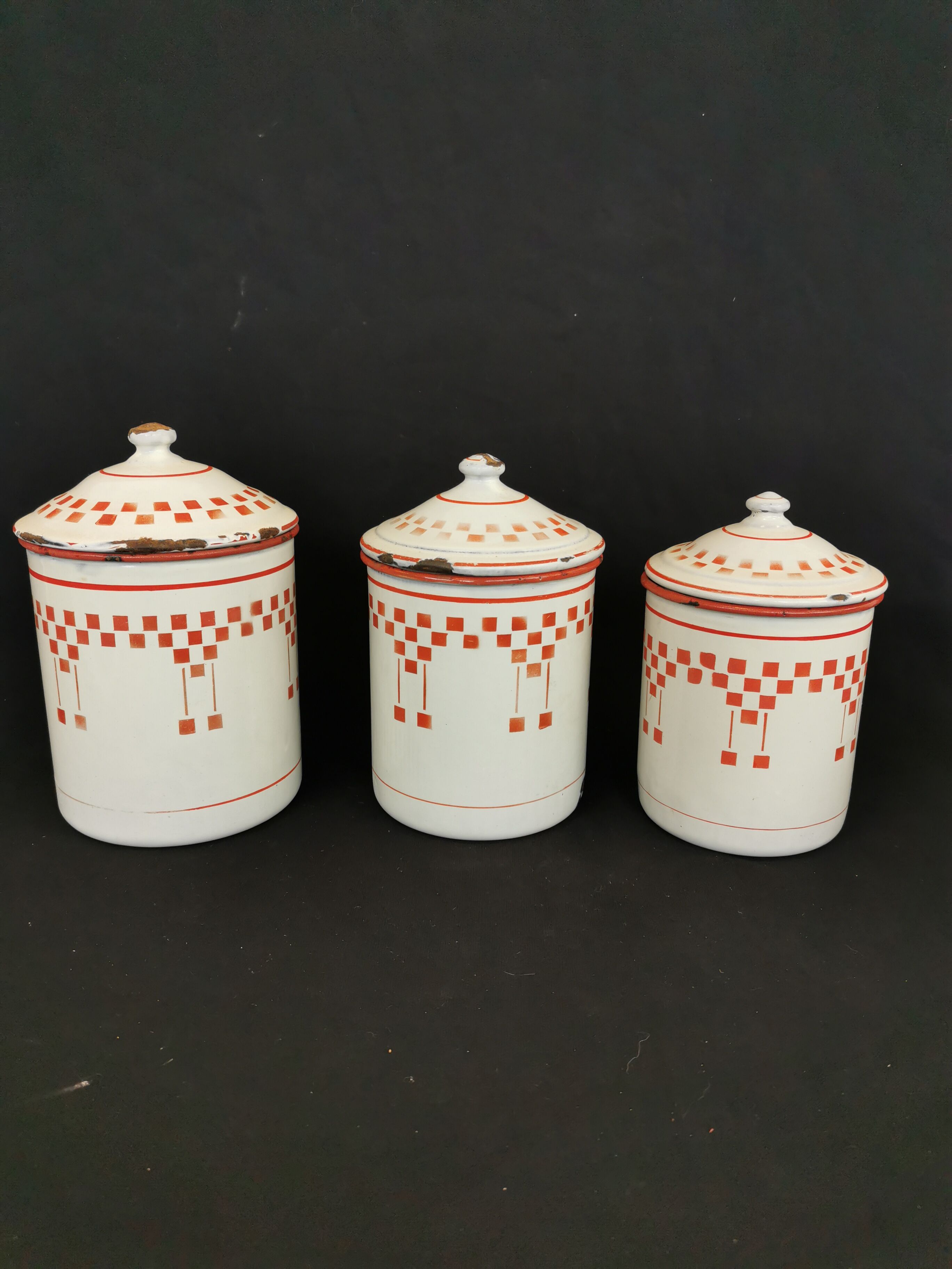 Spice pots
