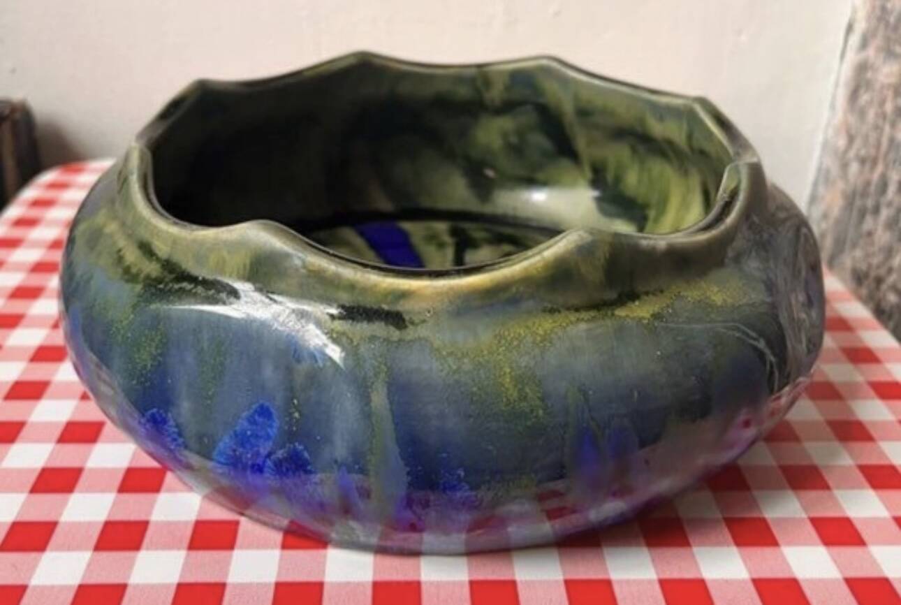 Gilbert metenier signed ceramic bowl // french art deco