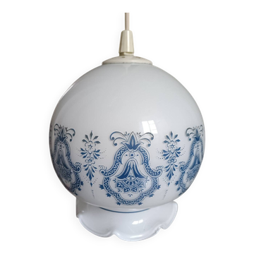 Suspension, boule de bain en opaline
