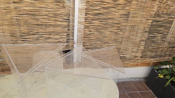 Table gigogne plexiglass triangle 90's